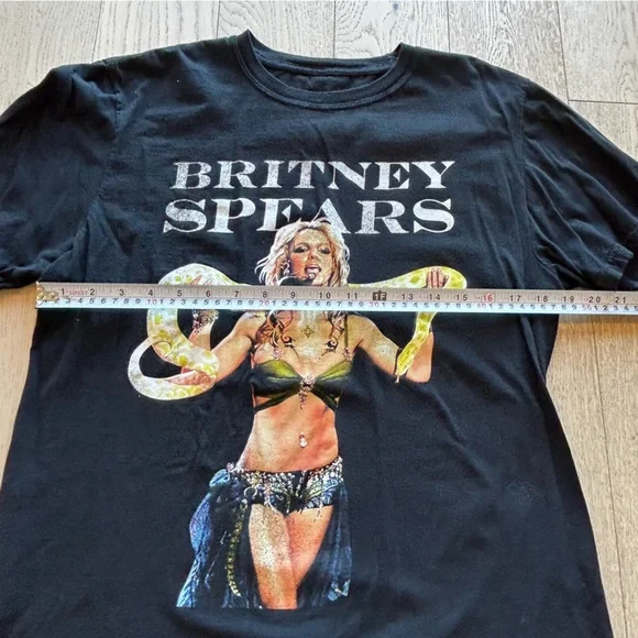 Britney Spears Official Merch Black T-Shirt Size L - Picture 4 of 6